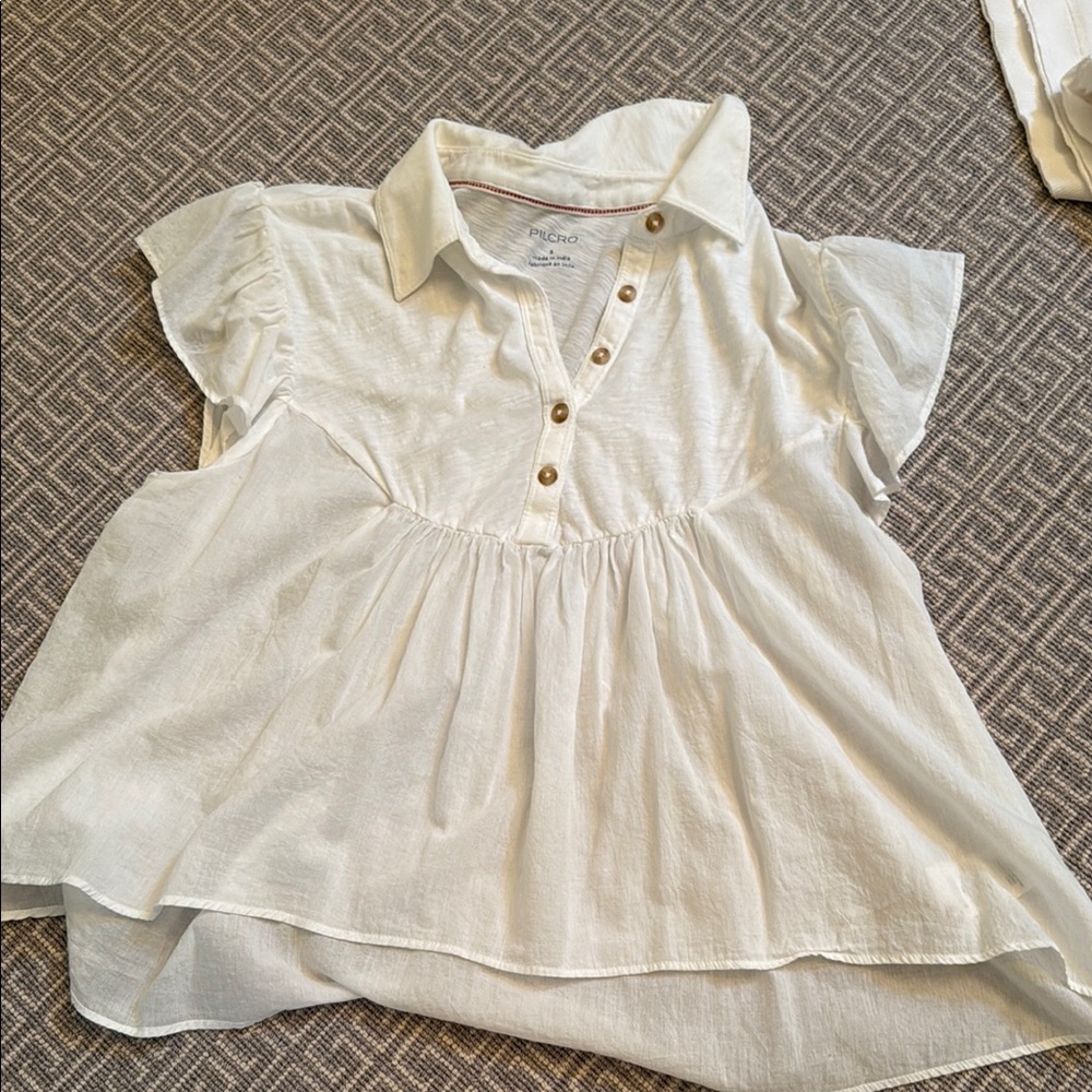 Pilcro White Blouse with Ruffle Sleeves